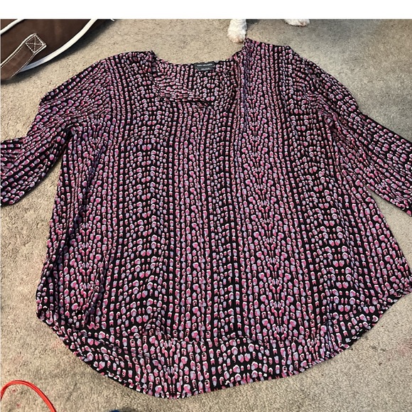 Women's Black and Pink Patterned Top - Picture 1 of 1